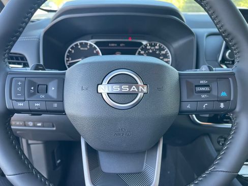 Used 2026 Nissan Rogue SV AWD/4WD image 12