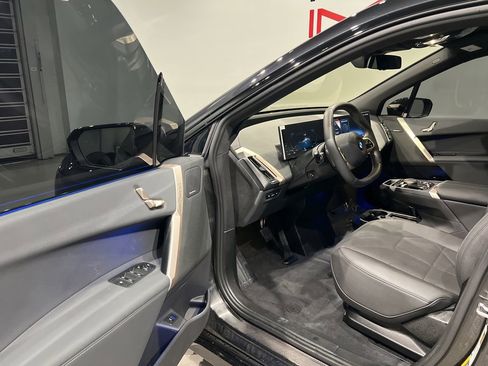 Used 2026 BMW iX xDrive45 w/ Premium Package image 14