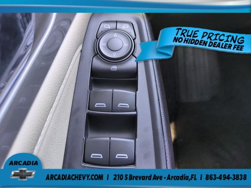 Used 2023 Chevrolet Traverse LS FWD image 22