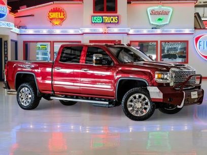 Used 2019 GMC Sierra 2500 Denali w/ Duramax Plus Package