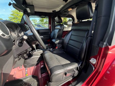 Used 2012 Jeep Wrangler Sahara w/ Dual Top Group AWD/4WD image 22