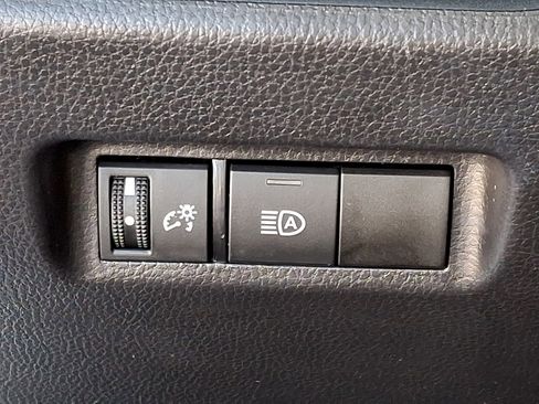 Used 2025 Toyota RAV4 XLE image 25