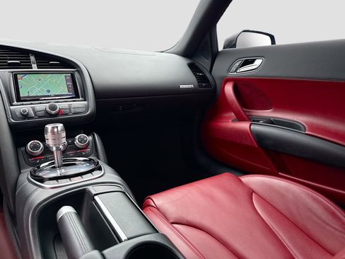 Used 2015 Audi R8 V8 image 23