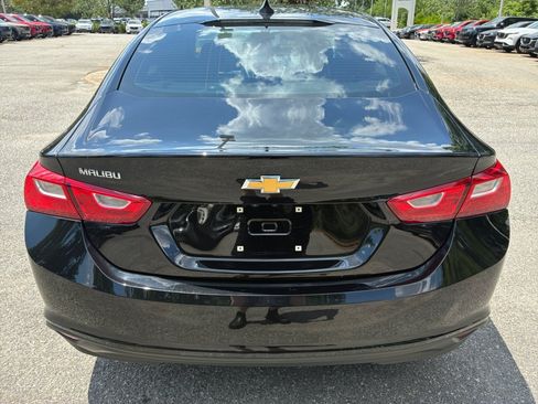 Used 2021 Chevrolet Malibu LS FWD image 14