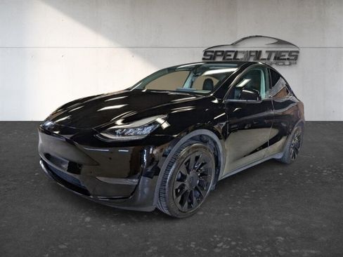 Used 2021 Tesla Model Y Long Range AWD/4WD image 5