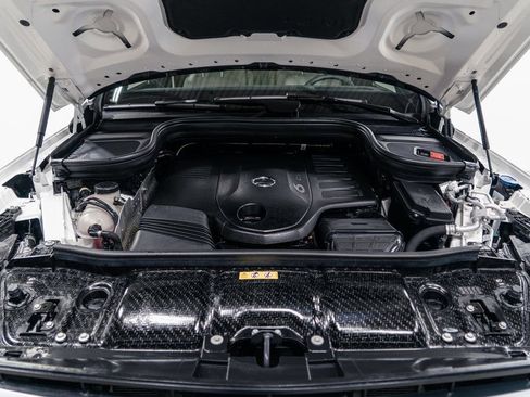 Used 2024 Mercedes-Benz GLS 450 4MATIC image 38