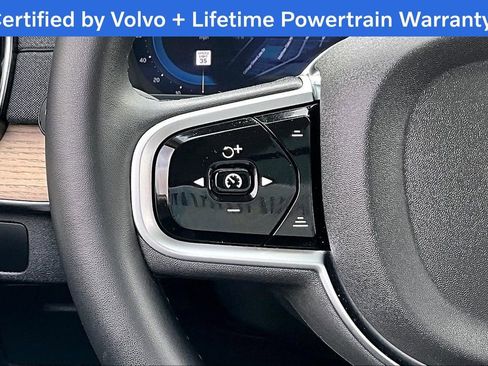 Certified 2025 Volvo XC90 B6 Plus image 25