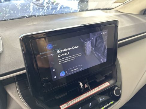 Used 2025 Toyota Corolla LE image 22