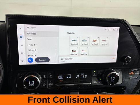 Used 2023 Toyota Highlander XSE FWD image 15