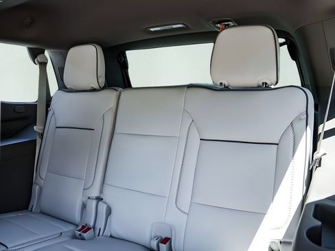 New 2026 GMC Yukon Denali w/ Sun & Power Step Package AWD/4WD image 27