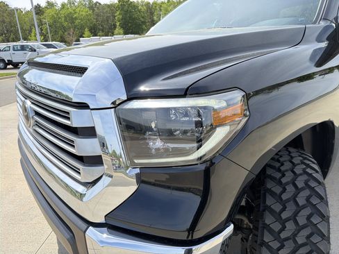 Used 2020 Toyota Tundra Limited w/ Limited Premium Package image 6