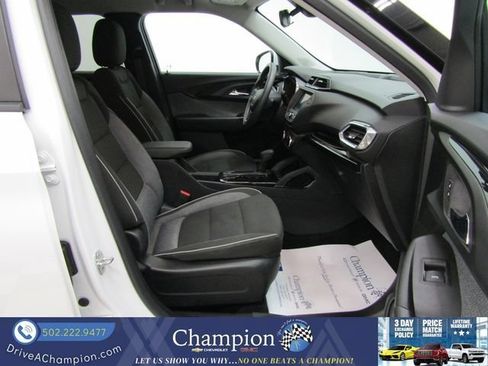 Certified 2023 Chevrolet TrailBlazer LT FWD image 32