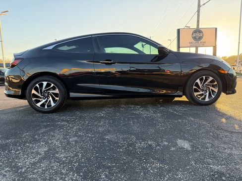 Used 2018 Honda Civic LX image 7