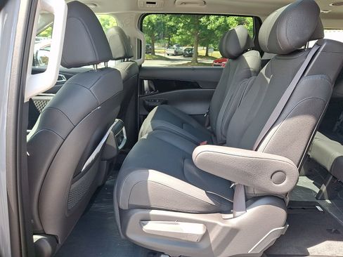 New 2026 Kia Carnival SX FWD image 6