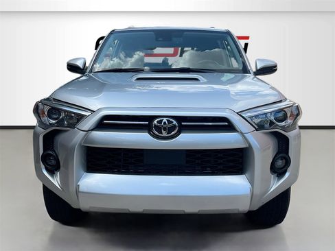 Used 2023 Toyota 4Runner SR5 Premium image 2