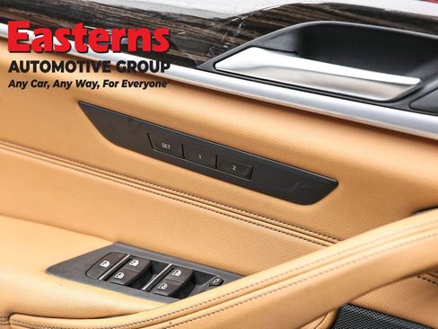 Used 2023 BMW 530i w/ Convenience Package RWD image 23