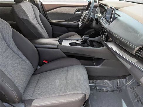 Used 2021 Nissan Rogue SV FWD image 21