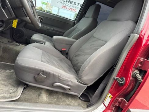 Used 2005 Chevrolet Colorado LS AWD/4WD image 4
