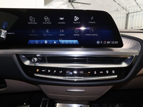 Certified 2026 Cadillac Lyriq Signature Luxury w/ Nappa Leather Package AWD/4WD image 16