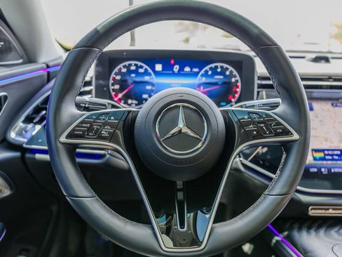 Used 2025 Mercedes-Benz E 350 Sedan w/ Multicontour Seating Package image 5