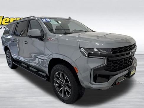 Used 2024 Chevrolet Suburban Z71 w/ Luxury Package image 8