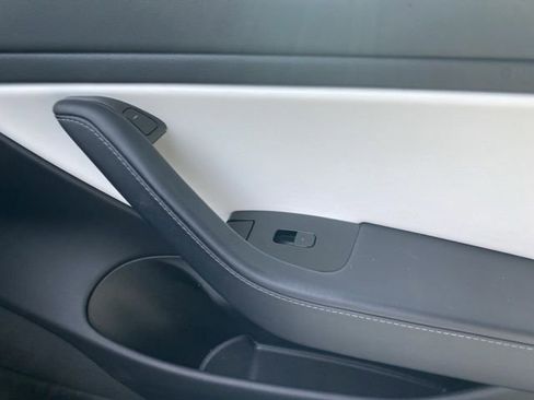 Used 2019 Tesla Model 3 Long Range image 27