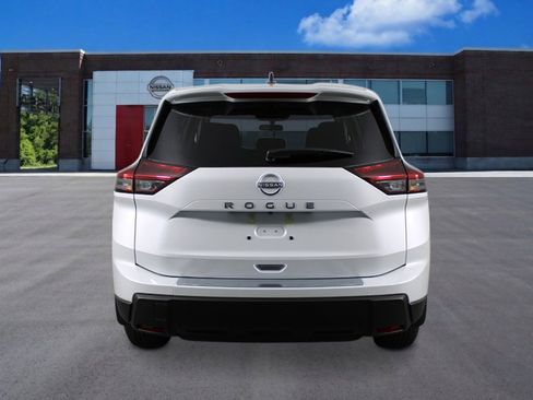 New 2026 Nissan Rogue SV image 4