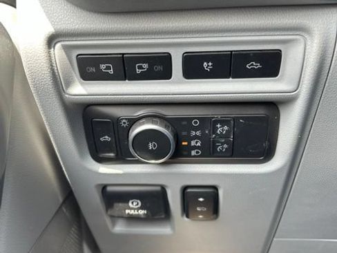 Used 2021 Ford F150 Limited AWD/4WD image 17