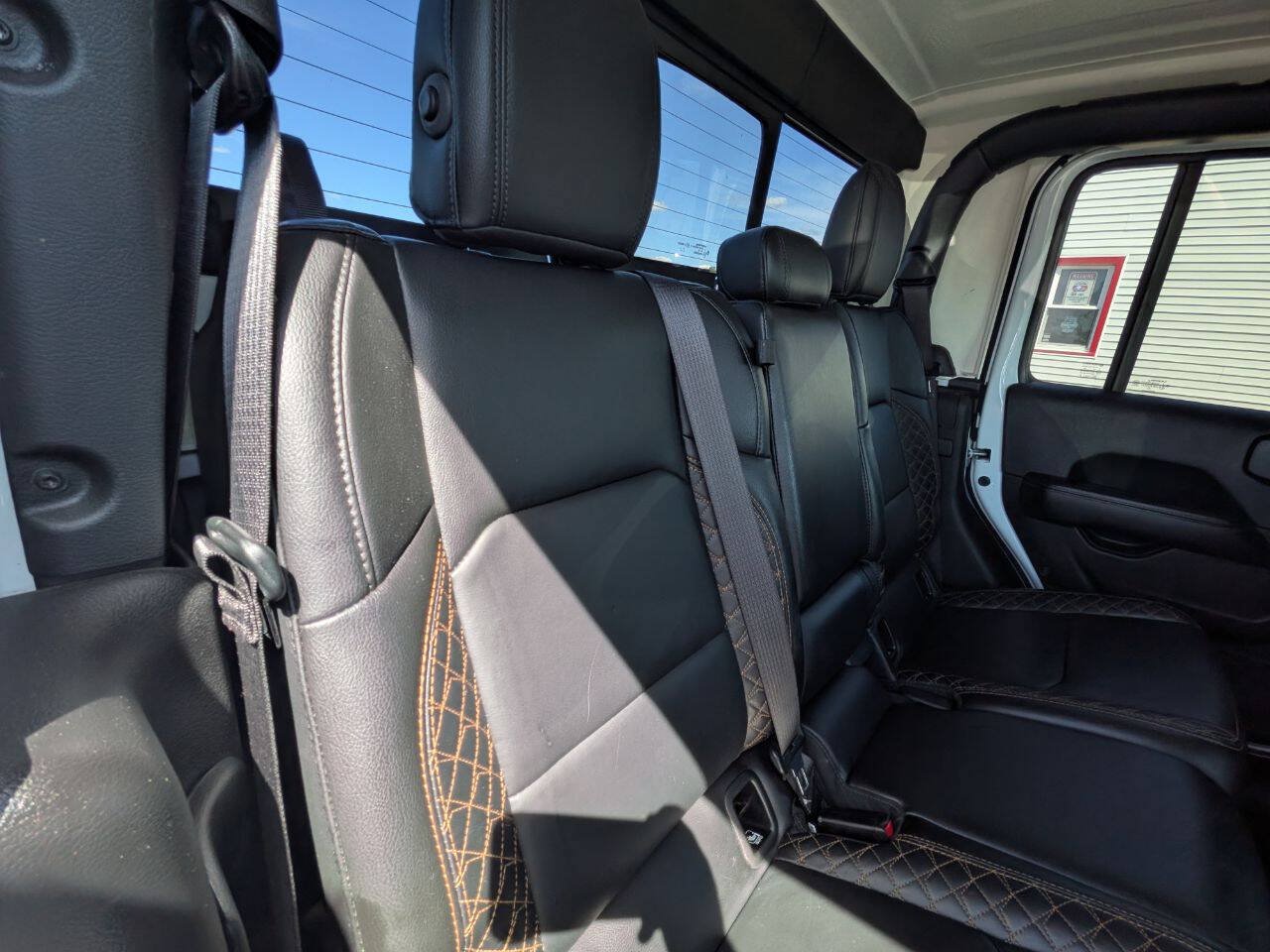 Used 2022 Jeep Gladiator High Altitude AWD/4WD image 25