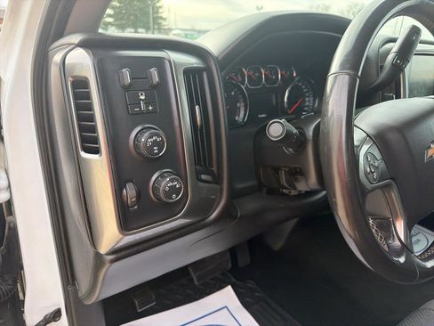 Used 2018 Chevrolet Silverado 1500 LT w/ Trailering Package image 19