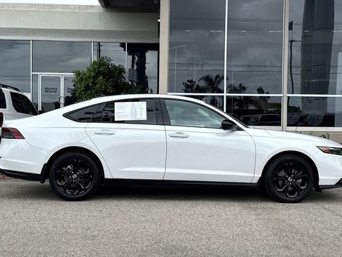 Certified 2025 Honda Accord SE image 3