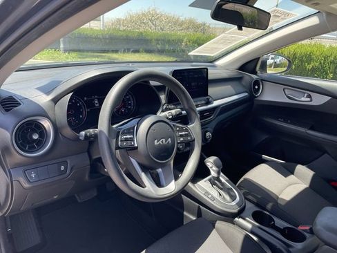 Used 2023 Kia Forte LXS FWD image 10