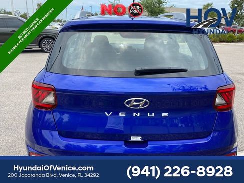Certified 2026 Hyundai Venue SEL FWD image 42