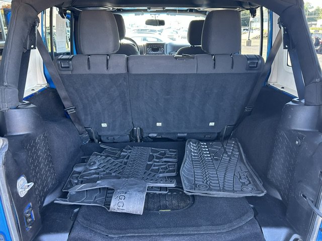 Used 2016 Jeep Wrangler Unlimited Sport AWD/4WD image 14