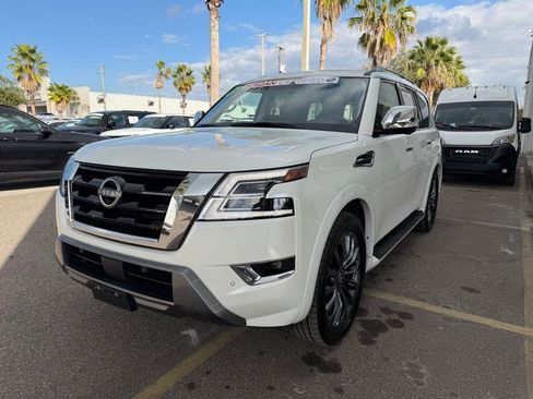 Used 2023 Nissan Armada Platinum w/ Captain's Chairs Package image 2