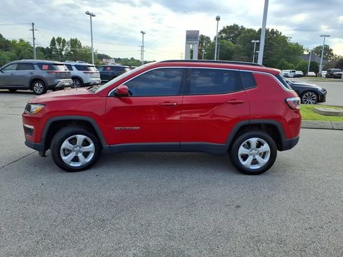 Used 2018 Jeep Compass Latitude w/ Popular Equipment Group AWD/4WD image 18
