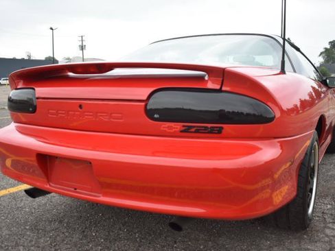 Used 1998 Chevrolet Camaro Z28 w/ Preferred Equipment Group 2 RWD image 20
