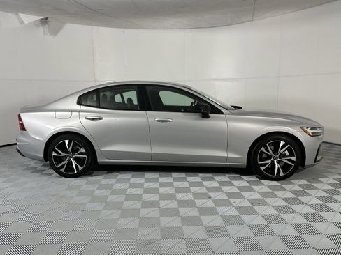 Used 2023 Volvo S60 B5 Core AWD/4WD image 9