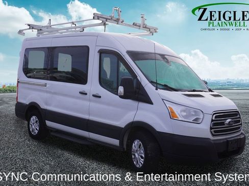 Used 2019 Ford Transit 150 XLT image 4
