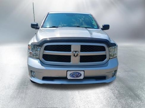 Used 2019 RAM 1500 Express w/ Express Value Package AWD/4WD image 9