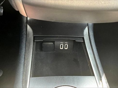 Used 2016 Lincoln MKC Select w/ Select Plus Package FWD image 26