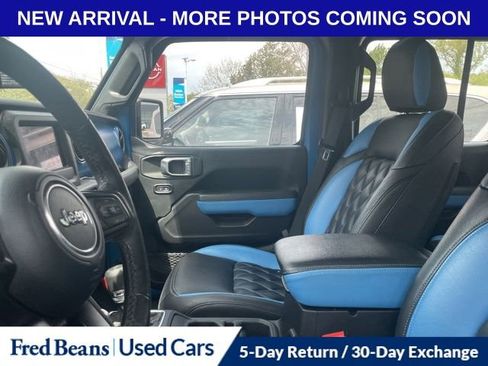 Used 2021 Jeep Gladiator Sport AWD/4WD image 12