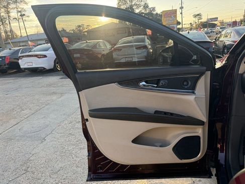 Used 2019 Lincoln Nautilus Reserve w/ Cargo Utility Package image 11