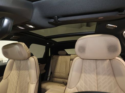 Certified 2026 Cadillac Lyriq Signature Luxury w/ Nappa Leather Package AWD/4WD image 17