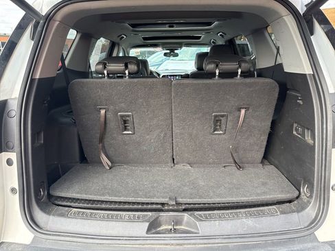 Used 2019 GMC Acadia SLT AWD/4WD image 23