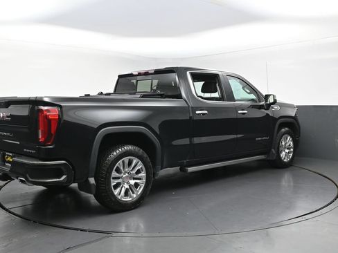 Used 2024 GMC Sierra 1500 Denali w/ Technology Package AWD/4WD image 37