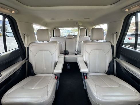 Used 2024 Ford Expedition Limited AWD/4WD image 23