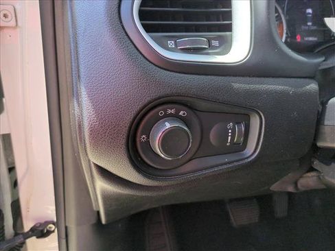 Used 2018 Jeep Renegade Sport w/ Power & Air Group FWD image 10