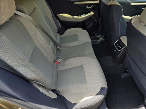 Used 2025 Subaru Outback Premium AWD/4WD image 29