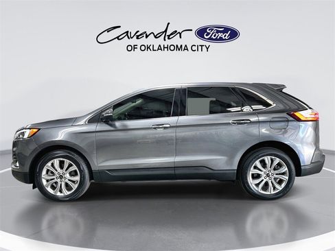 Used 2024 Ford Edge Titanium image 5
